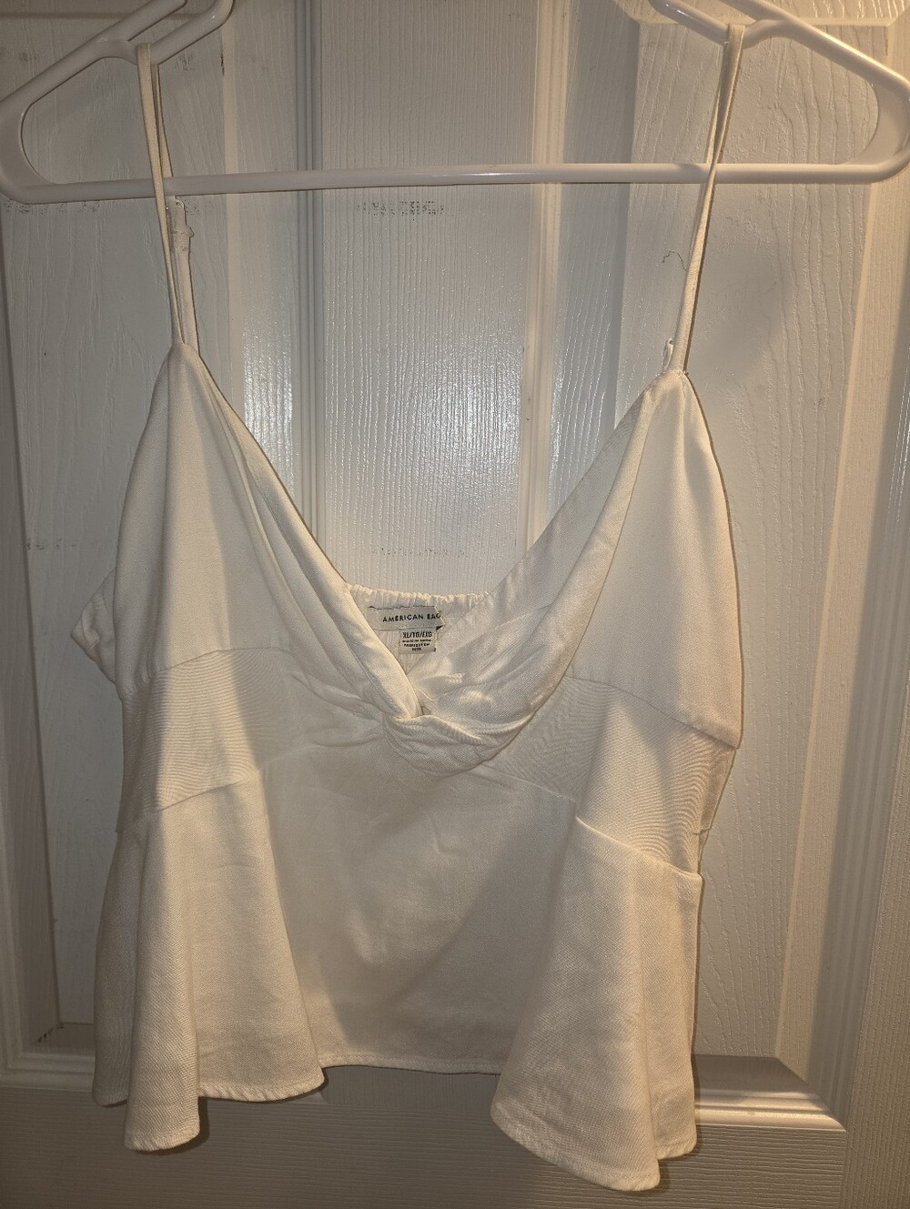 American Eagle Outfitters White Cropped Tank